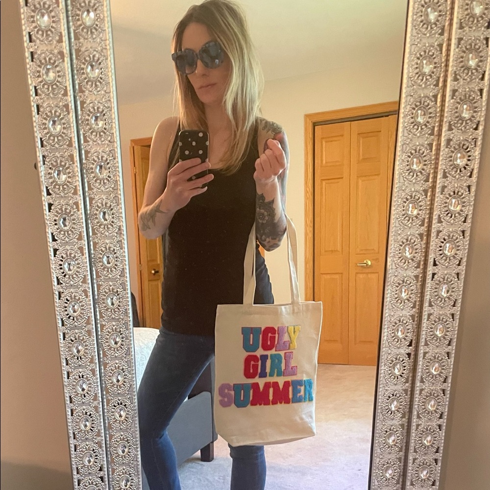 Unique Tote 😂